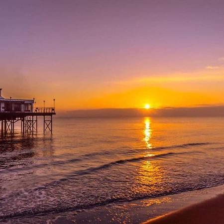 Beautiful Seafront Studio Apartment Cleethorpes Exterior photo